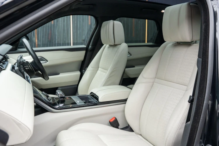 Vehicle Image 37
