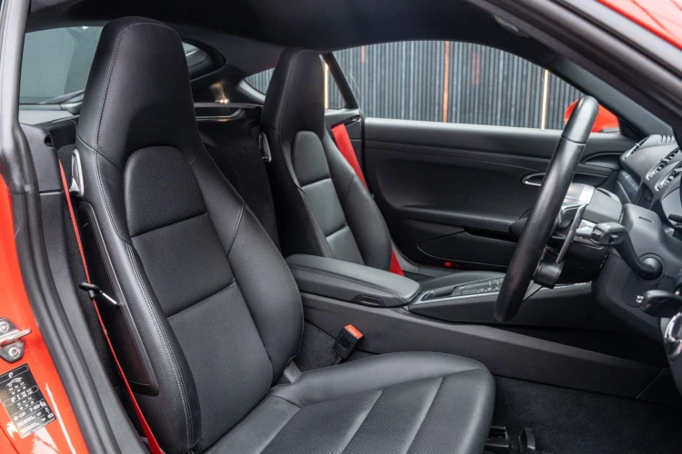 Vehicle Image 37