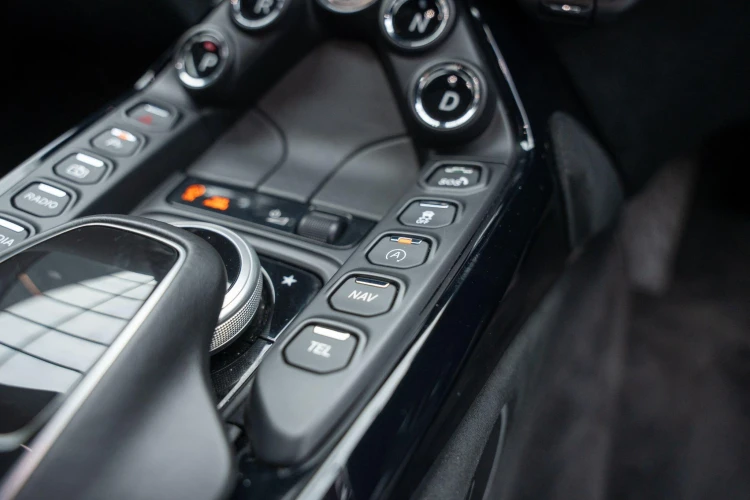 Vehicle Image 22