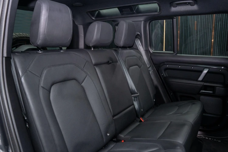 Vehicle Image 14