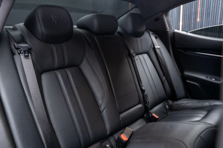 Vehicle Image 14