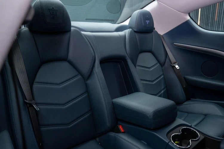 Vehicle Image 14