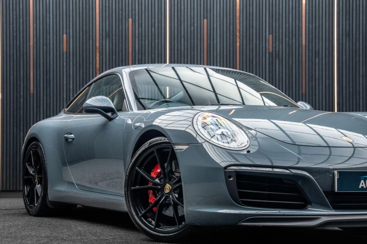 Vehicle Image 7