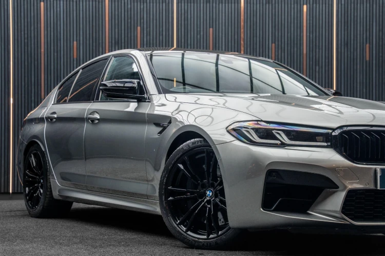 Vehicle Image 7