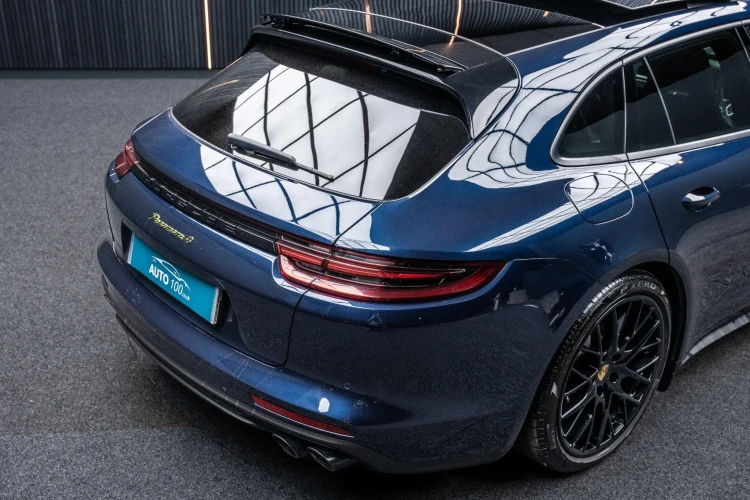 Vehicle Image 21