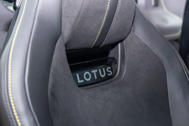 Vehicle Image 35