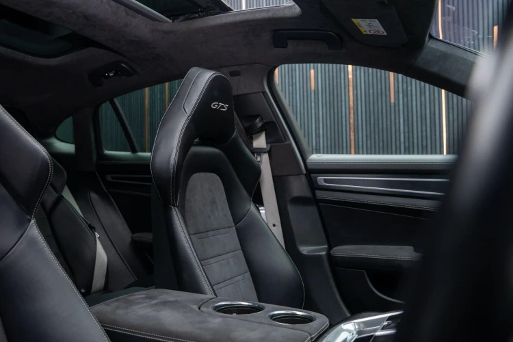 Vehicle Image 40
