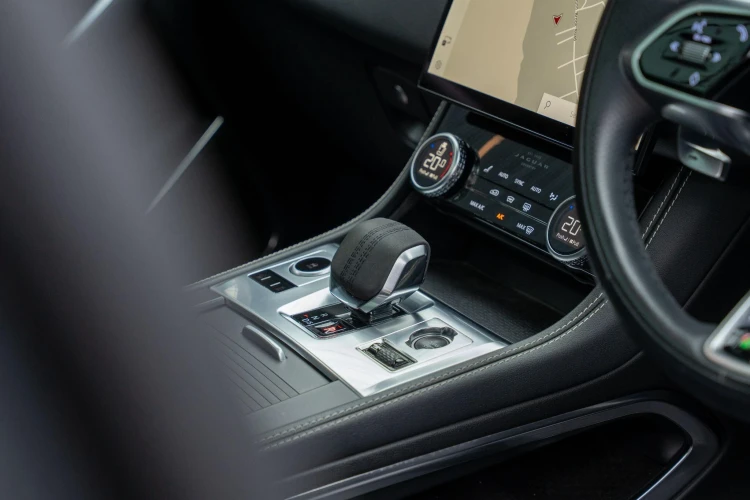Vehicle Image 37