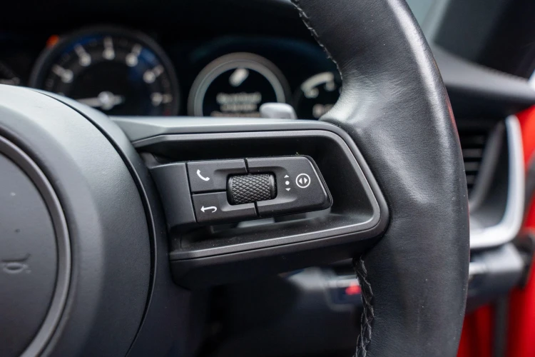Vehicle Image 20