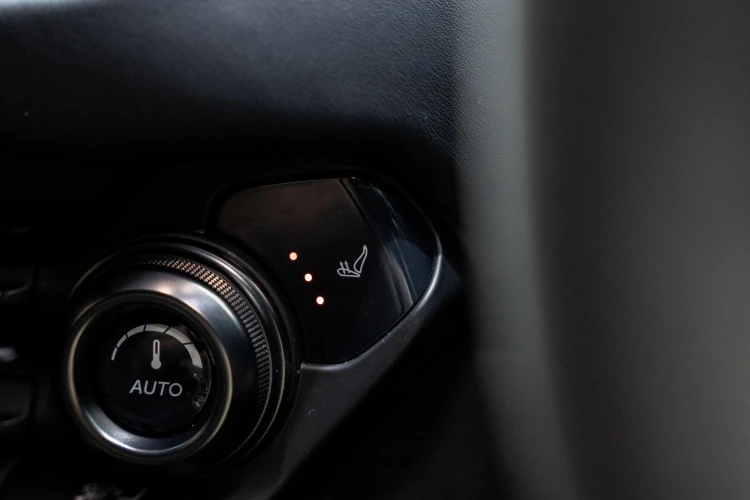 Vehicle Image 36