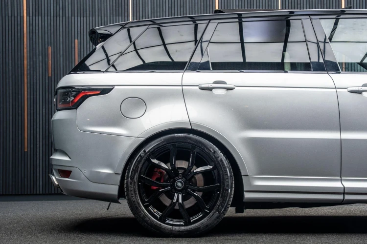 Vehicle Image 13