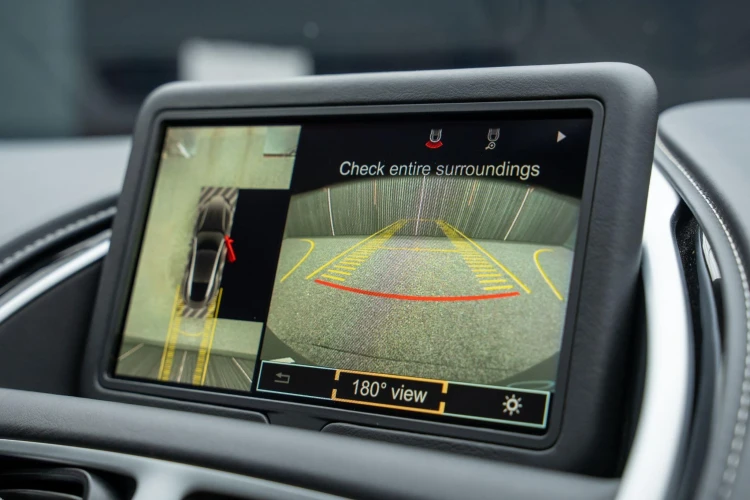 Vehicle Image 6