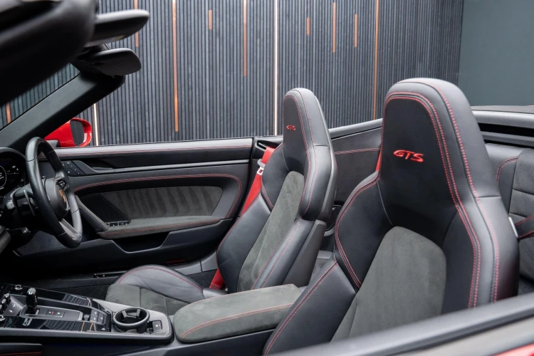 Vehicle Image 45