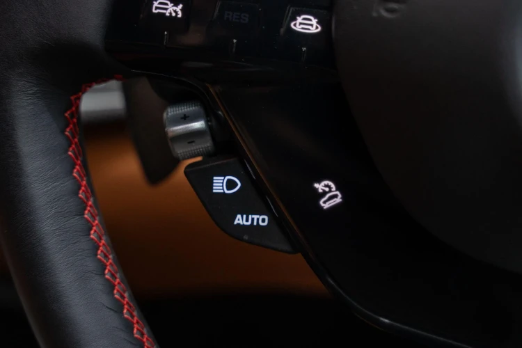 Vehicle Image 42