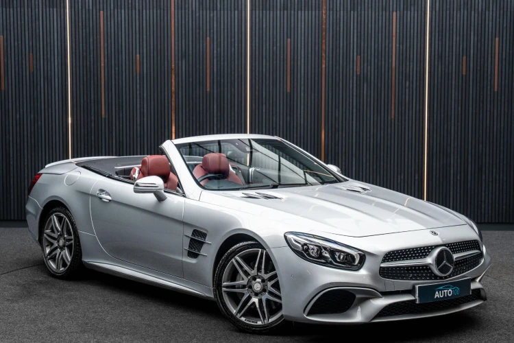 Vehicle Image 9