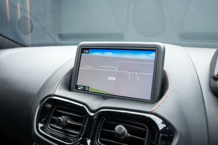 Vehicle Image 8