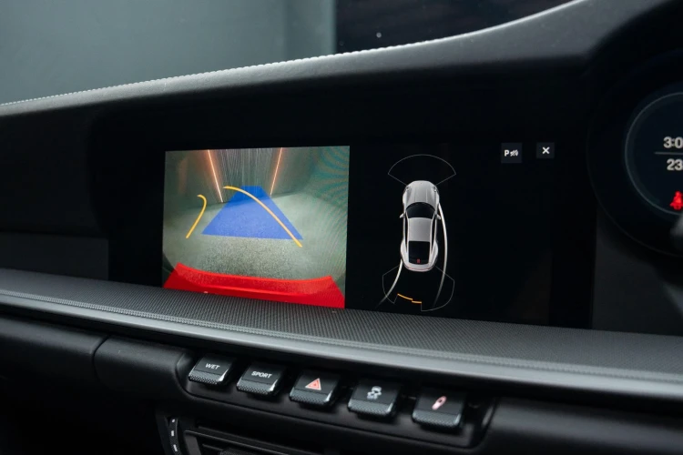 Vehicle Image 8