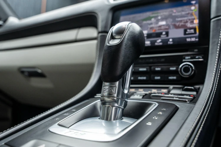 Vehicle Image 30