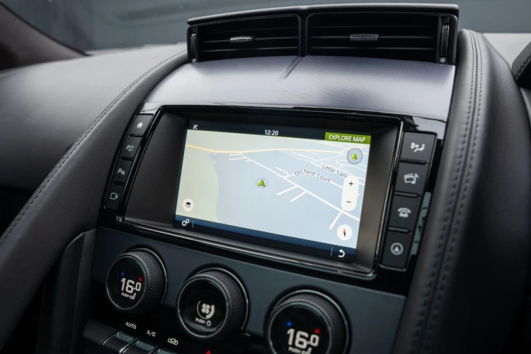 Vehicle Image 10