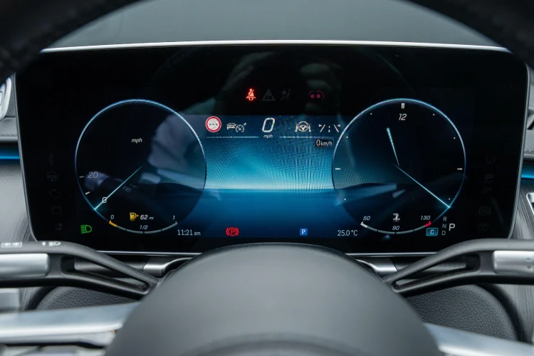 Vehicle Image 30