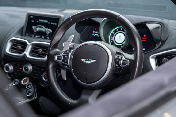 Vehicle Image 31