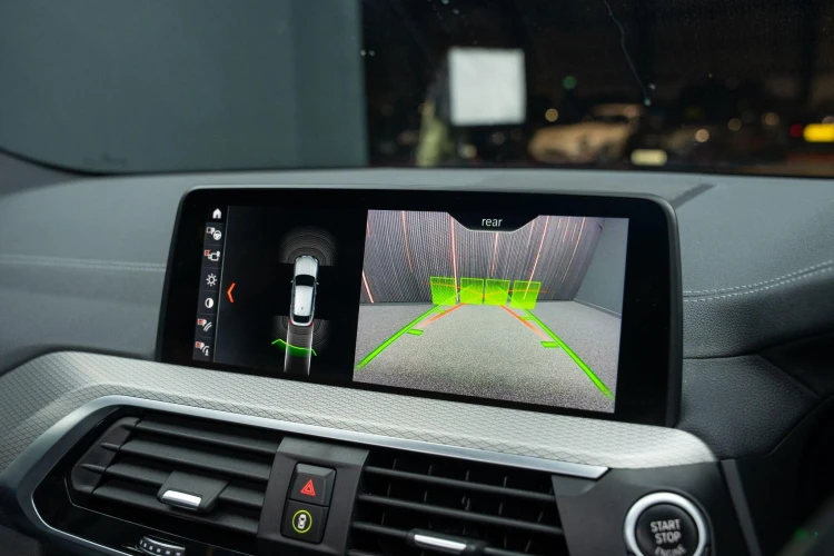 Vehicle Image 8