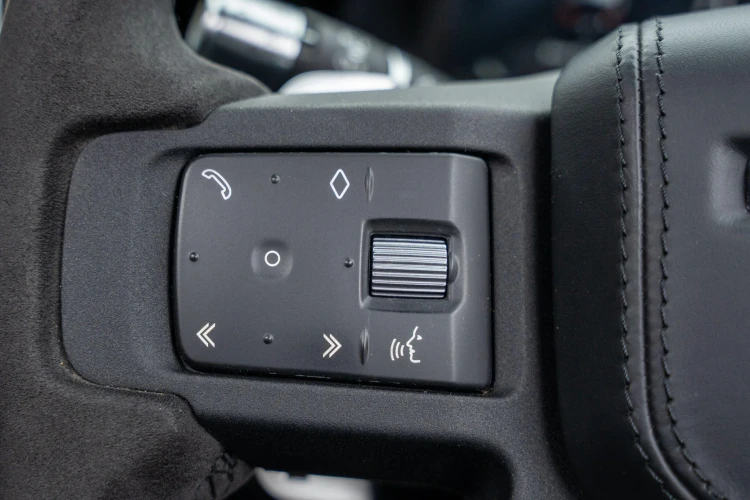 Vehicle Image 30
