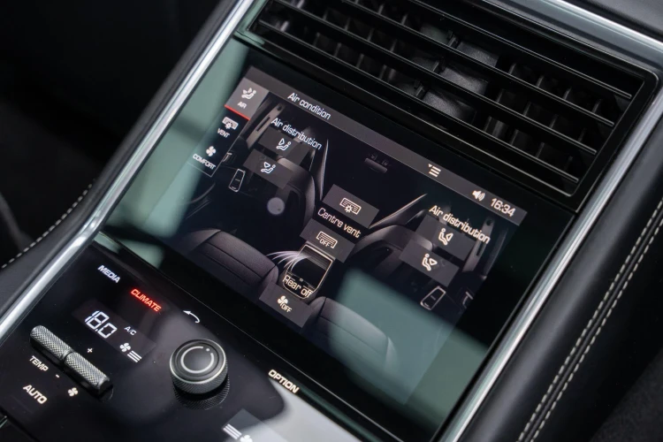 Vehicle Image 20
