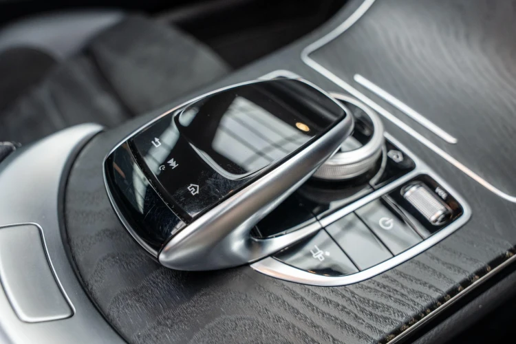 Vehicle Image 30