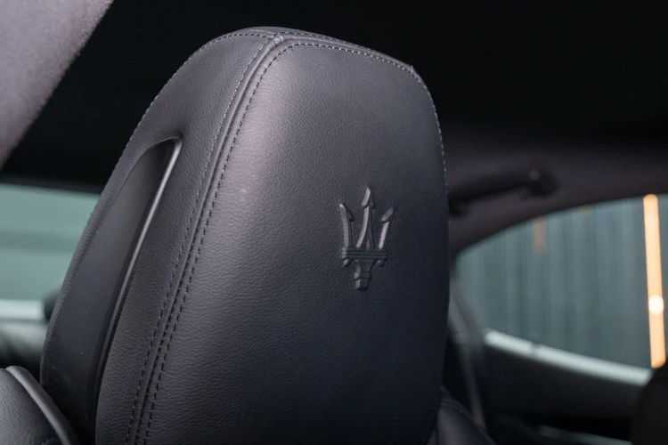 Vehicle Image 36