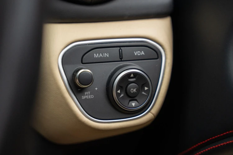 Vehicle Image 43