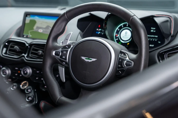 Vehicle Image 33