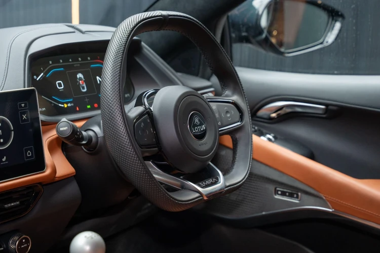 Vehicle Image 38