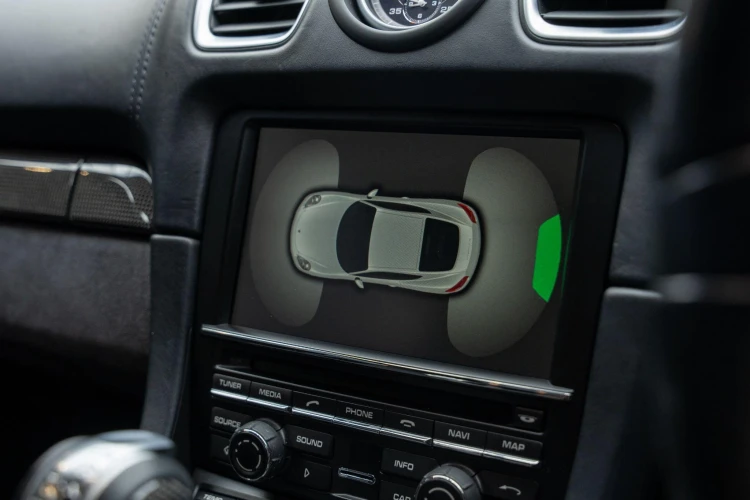 Vehicle Image 10