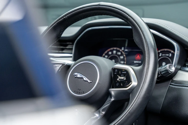 Vehicle Image 40