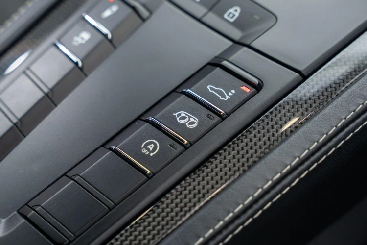 Vehicle Image 22