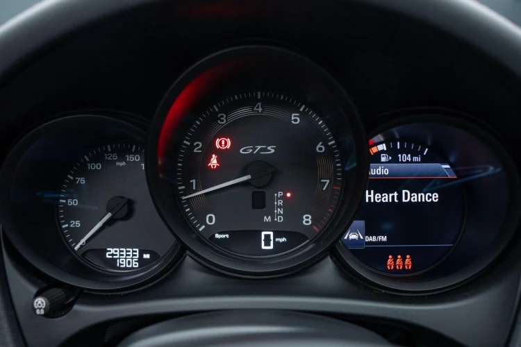 Vehicle Image 36