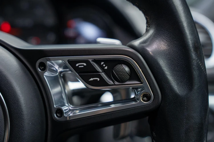 Vehicle Image 35