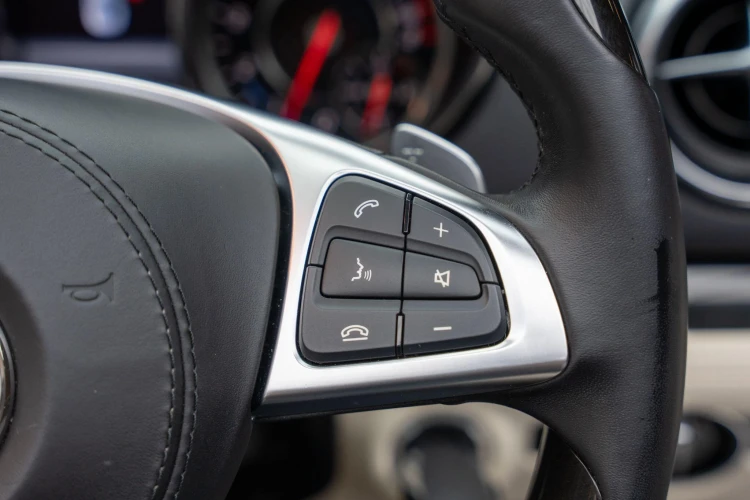 Vehicle Image 36