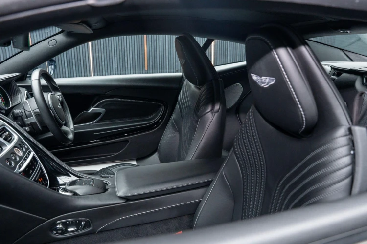 Vehicle Image 36