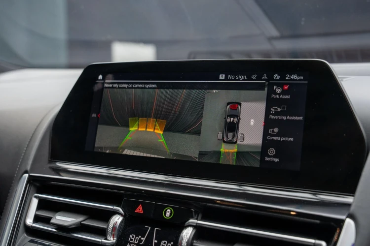 Vehicle Image 8