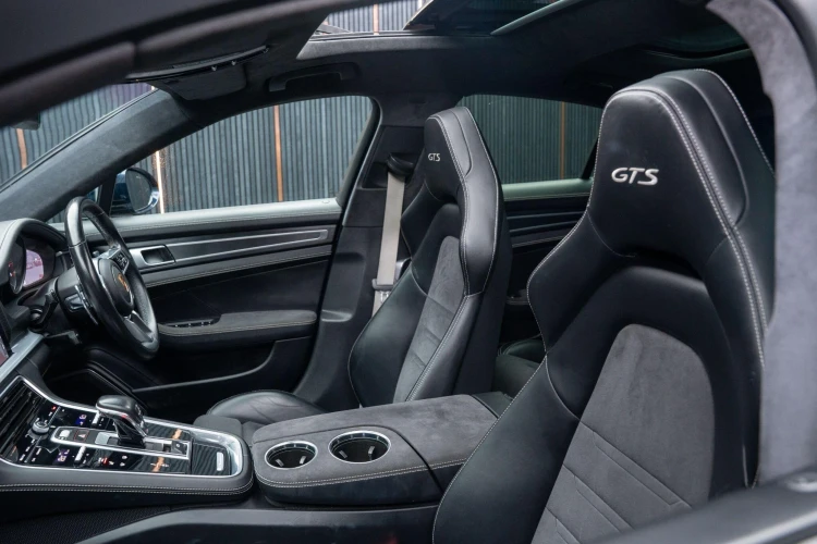 Vehicle Image 50