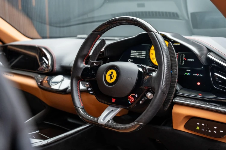 Vehicle Image 8