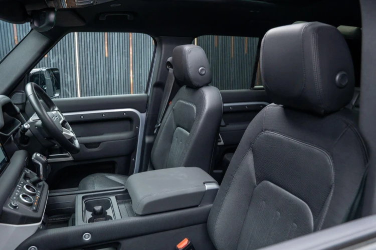 Vehicle Image 46