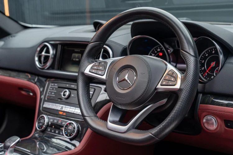 Vehicle Image 4