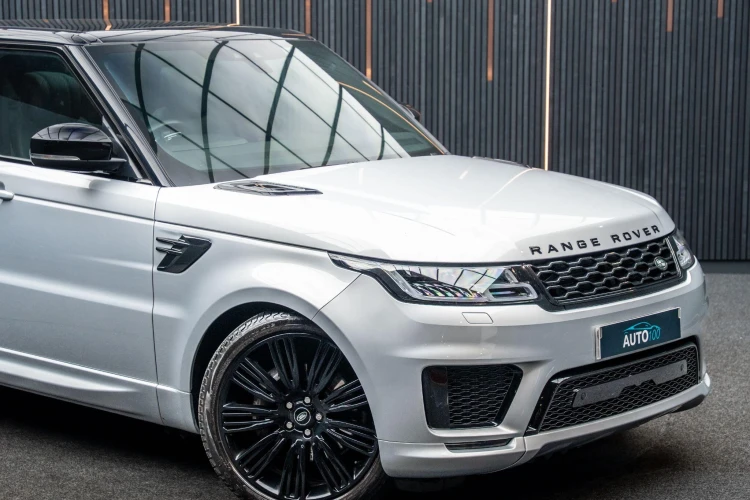Vehicle Image 9
