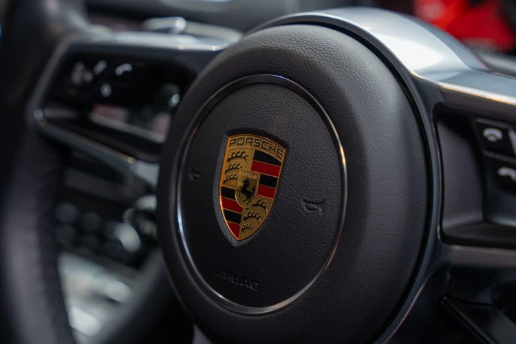 Vehicle Image 30