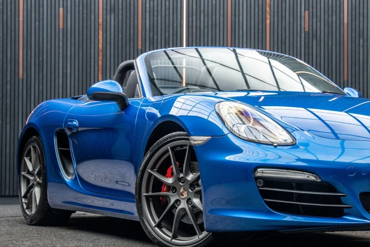 Vehicle Image 11