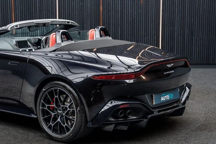 Vehicle Image 21