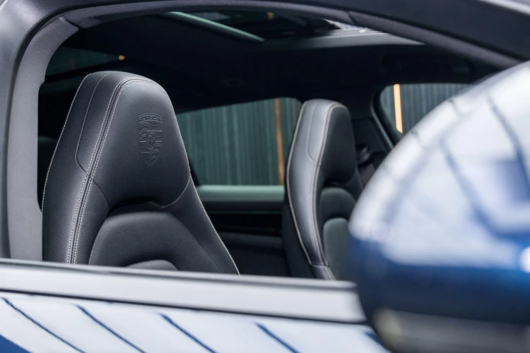 Vehicle Image 31